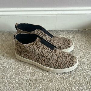 Universal Thread Sneakers